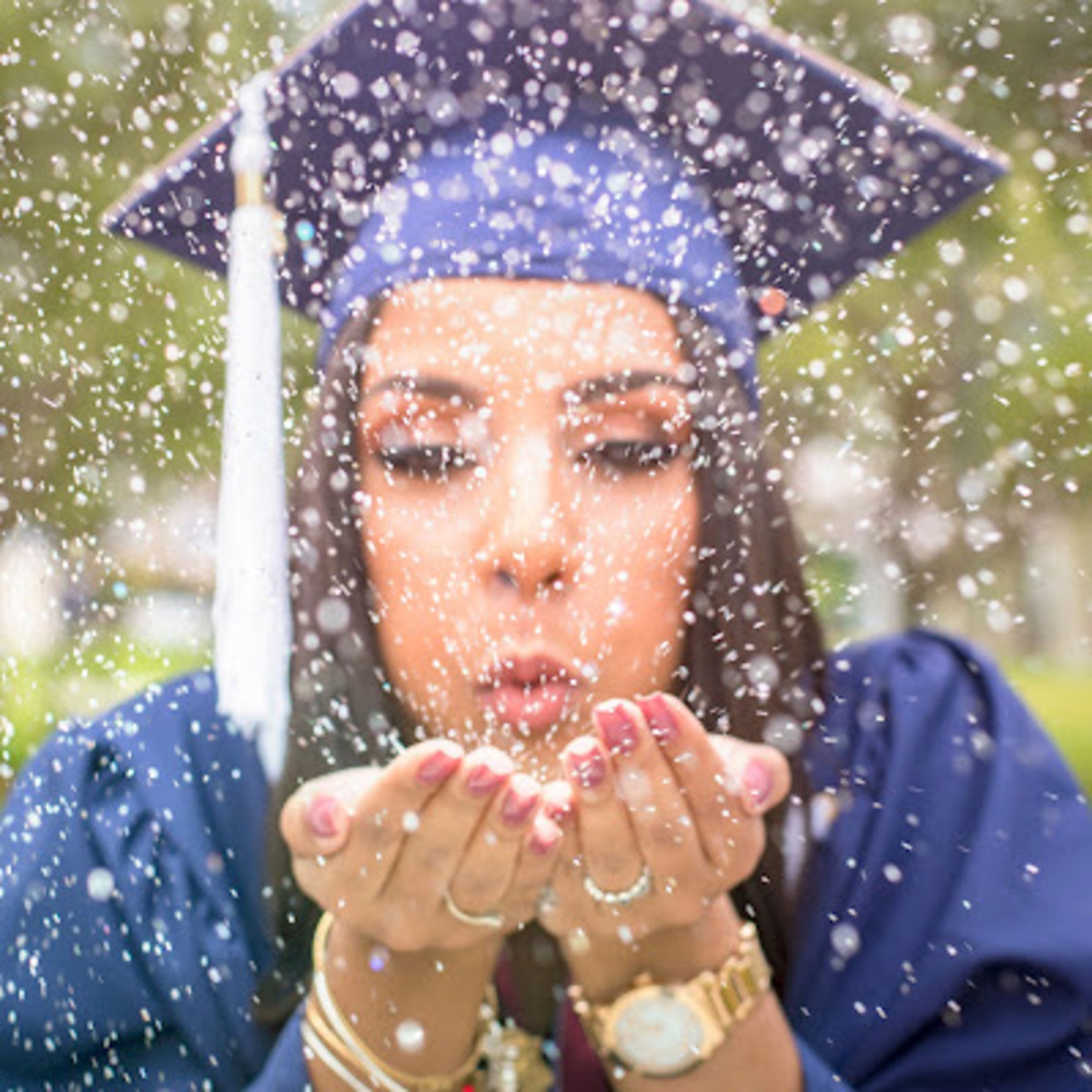 Meet your Posher, Mirtha